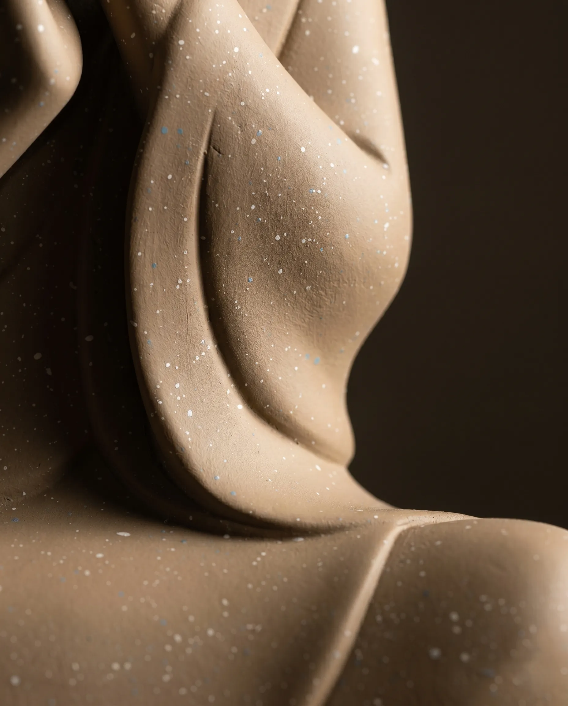 The Contemplative Calm Buddha Statue (Terracotta Speckle) thumbnail 5